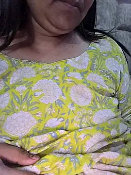 MOM-SUN-COUPLE online show from 23, 4, 2026