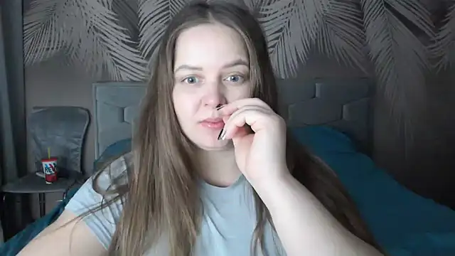 uliastar online show from 15, 1, 2025