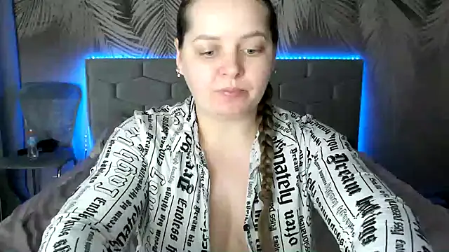 uliastar online show from 7, 2, 2025