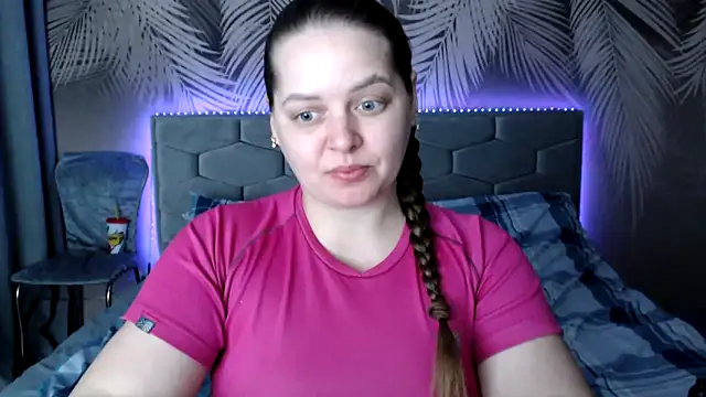 uliastar online show from 7, 3, 2025