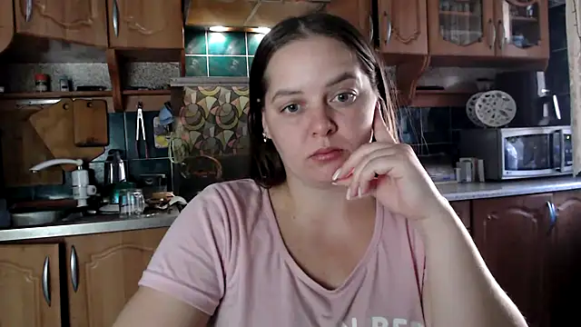 uliastar online show from 28, 9, 2025