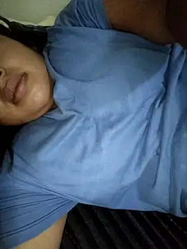 Snapshot of FerLu8 chatting on 17, 10, 2025 FerLu8 online show from 17, 10, 2025