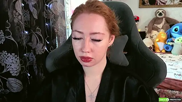 TinaBrook online show from 8, 4, 2026