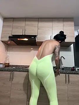 valeriia25  online show from 26, 11, 2025