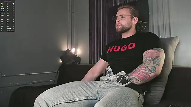 Snapshot of WayneWilson chatting on 22, 11, 2025 WayneWilson online show from 22, 11, 2025