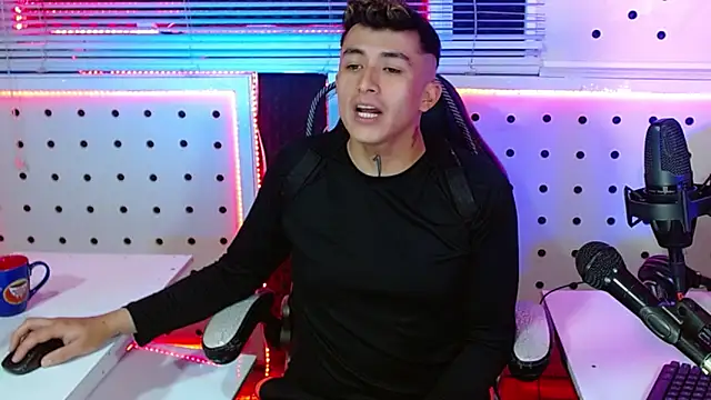 Darko0717 online show from 2, 11, 2025