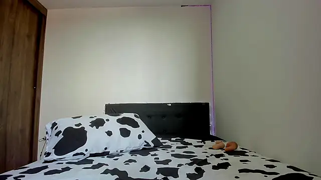 biiancaricoo01 online show from 14, 1, 2025