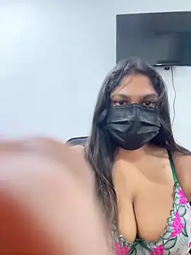 Snapshot of Black_Beauty997 chatting on 20, 10, 2025 Black Beauty997 online show from 20, 10, 2025