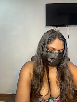 Snapshot of Black_Beauty997 chatting on 21, 11, 2025 Black Beauty997 online show from 21, 11, 2025