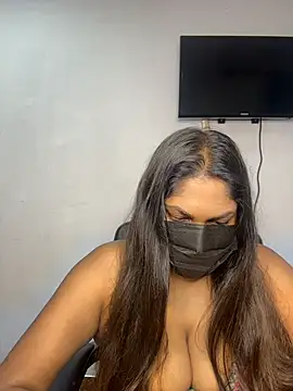 Snapshot of Black_Beauty997 chatting on 23, 11, 2025 Black Beauty997 online show from 23, 11, 2025