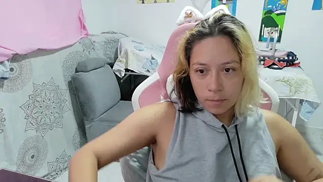MommyMiaWs online show from 13, 5, 2026