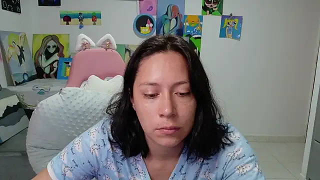 Snapshot of MommyMiaWs chatting on 2, 7, 2026 MommyMiaWs online show from 2, 7, 2026