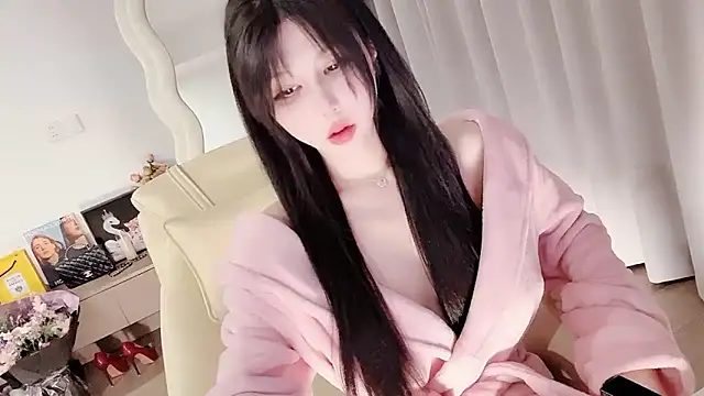 Snapshot of Serena-AU chatting on 15, 12, 2025 Serena-AU online show from 15, 12, 2025