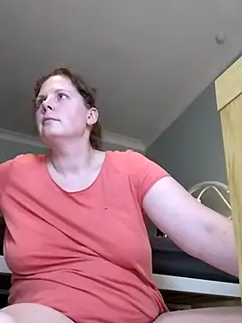 Snapshot of xxSexyBushLinnxx chatting on 2, 12, 2024 xxSexyBushLinnxx online show from 2, 12, 2024