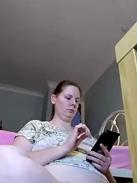 Snapshot of xxSexyBushLinnxx chatting on 26, 12, 2024 xxSexyBushLinnxx online show from 26, 12, 2024