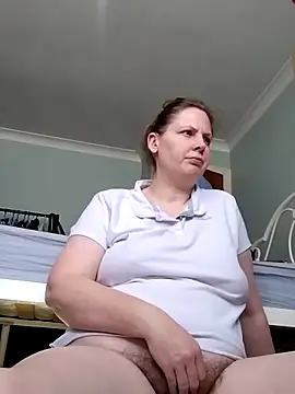 Snapshot of xxSexyBushLinnxx chatting on 3, 3, 2025 xxSexyBushLinnxx online show from 3, 3, 2025