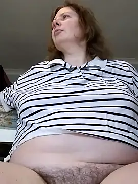 xxSexyBushLinnxx online show from 13, 1, 2026