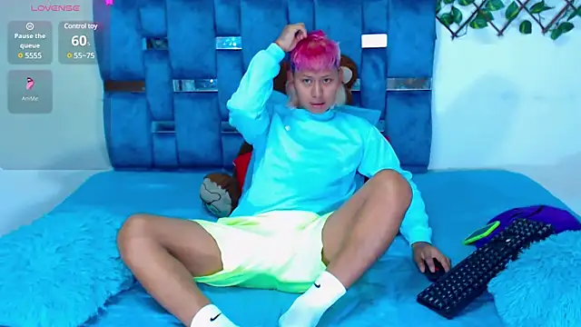 Hakim prettynigg online show from 5, 1, 2025