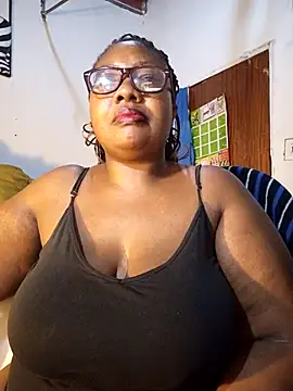Snapshot of YELLOW_BONE chatting on 9, 1, 2026 YELLOW BONE online show from 9, 1, 2026