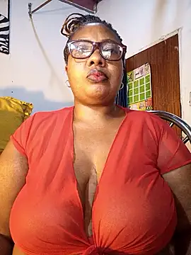 Snapshot of YELLOW_BONE chatting on 12, 1, 2026 YELLOW BONE online show from 12, 1, 2026