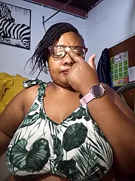 Snapshot of YELLOW_BONE chatting on 19, 2, 2026 YELLOW BONE online show from 19, 2, 2026