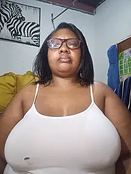 Snapshot of YELLOW_BONE chatting on 14, 6, 2026 YELLOW BONE online show from 14, 6, 2026