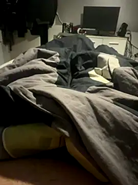 spritzerboy23 online show from 21, 12, 2025