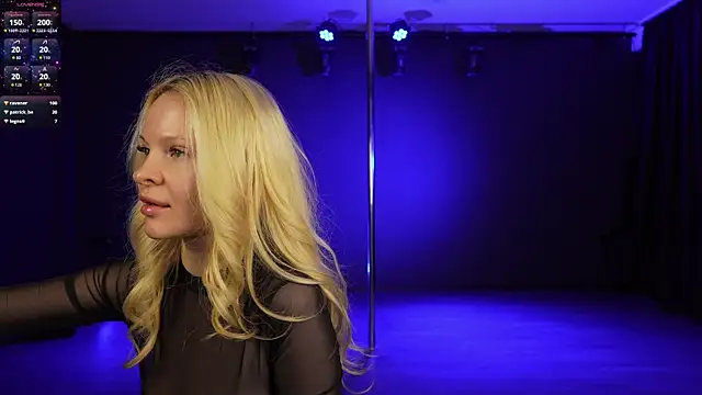 Snapshot of Masha_2002 chatting on 10, 5, 2026 Masha 2002 online show from 10, 5, 2026