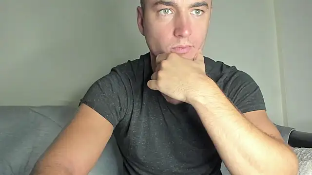 Snapshot of paulblack21 chatting on 13, 1, 2026 paulblack21 online show from 13, 1, 2026