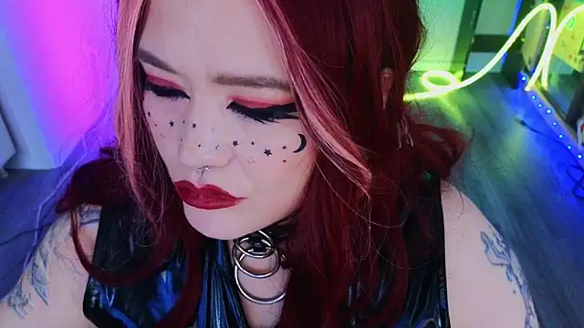 Snapshot of wickedxqueen chatting on 15, 6, 2026 wickedxqueen online show from 15, 6, 2026