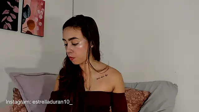 Snapshot of Estrella_Duran chatting on 30, 1, 2025 Estrella Duran online show from 30, 1, 2025