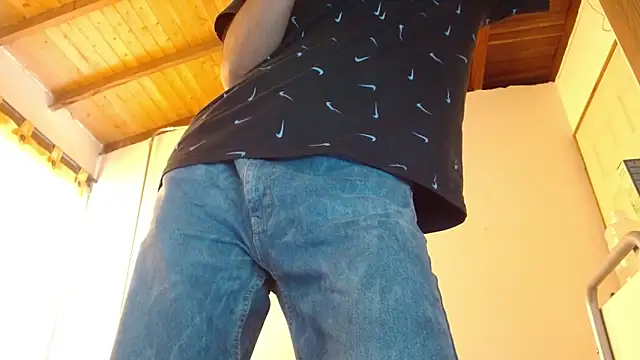 Snapshot of JohanyLatino chatting on 16, 6, 2026 JohanyLatino online show from 16, 6, 2026