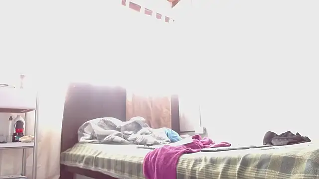 Snapshot of JohanyLatino chatting on 29, 6, 2026 JohanyLatino online show from 29, 6, 2026