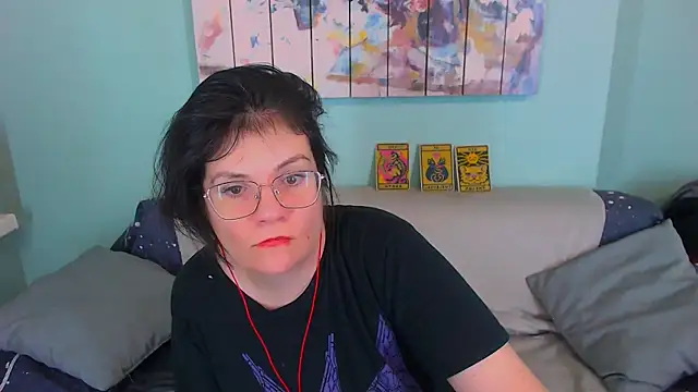 Snapshot of EverlyRays chatting on 11, 2, 2026 EverlyRays online show from 11, 2, 2026