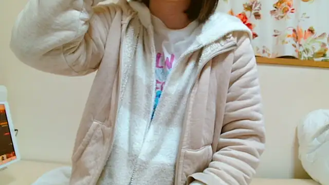 liliyRiSAcha-n online show from 4, 2, 2026