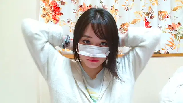 liliyRiSAcha-n online show from 10, 4, 2026