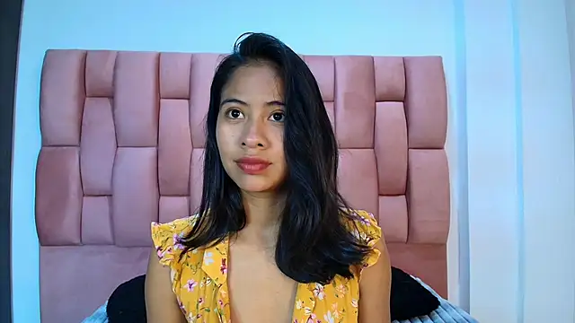 JuliKim  online show from 25, 2, 2026