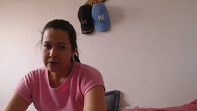 Snapshot of lady_hot2xx chatting on 20, 2, 2025 lady hot2xx online show from 20, 2, 2025