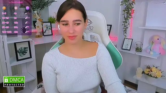  Eliizabeth  online show from 15, 10, 2025