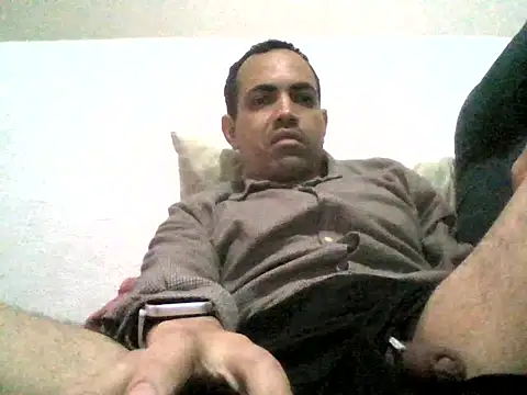 KingZilla2023 online show from 15, 4, 2026