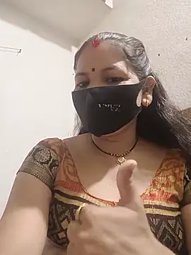Snapshot of Riyaa-Devi chatting on 18, 7, 2026 Riyaa-Devi online show from 18, 7, 2026