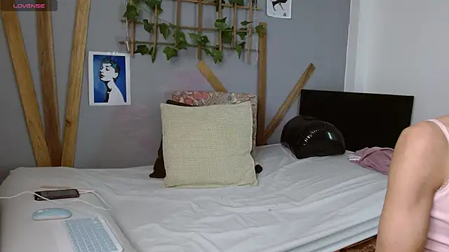 fem boyxx online show from 12, 2, 2025