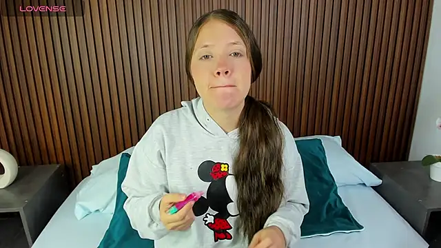 nataly rodri online show from 1, 3, 2025