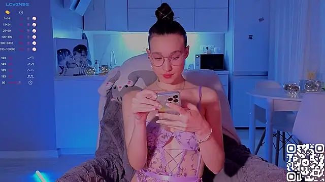 Snapshot of shey1i chatting on 10, 12, 2024 shey1i online show from 10, 12, 2024