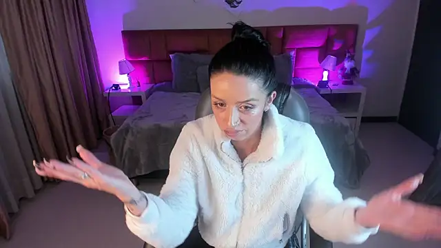 Kristen Garner online show from 21, 11, 2025