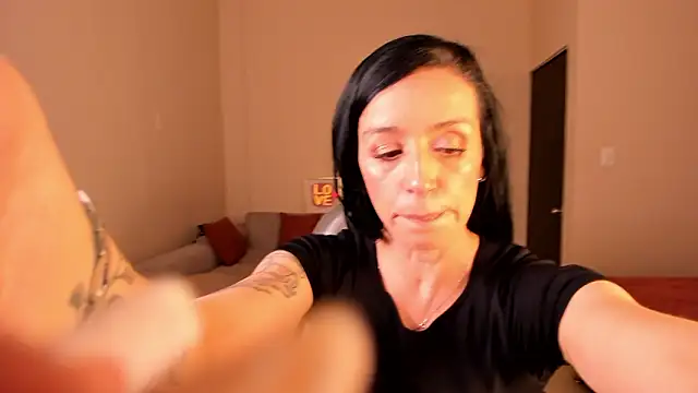 Kristen Garner online show from 28, 3, 2026