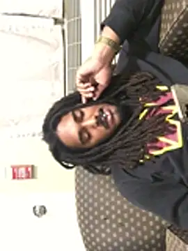 Snapshot of BD2LONG chatting on 23, 4, 2026 BD2LONG online show from 23, 4, 2026