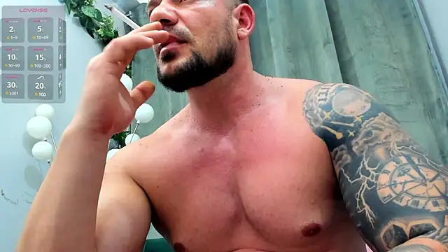 musclemonster31 online show from 17, 2, 2025