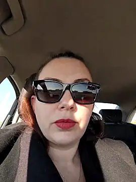 Snapshot of LEAsquirt91 chatting on 4, 3, 2025 LEAsquirt91 online show from 4, 3, 2025