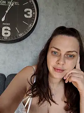 Snapshot of LEAsquirt91 chatting on 7, 3, 2025 LEAsquirt91 online show from 7, 3, 2025